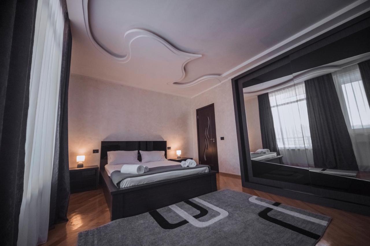 Makos Guest House Kutaisi Bagian luar foto