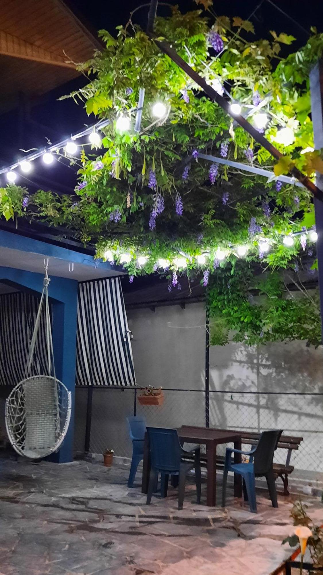 Makos Guest House Kutaisi Bagian luar foto